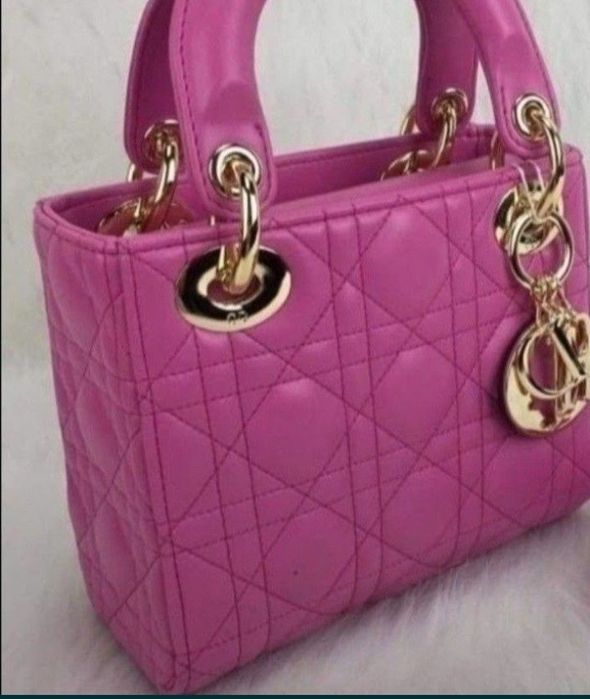 Genti mini model Lady,diverse culori,accesorii metalice aurii, saculet