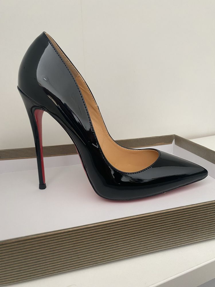 Tocuri Christian Louboutin So Kate 120mm