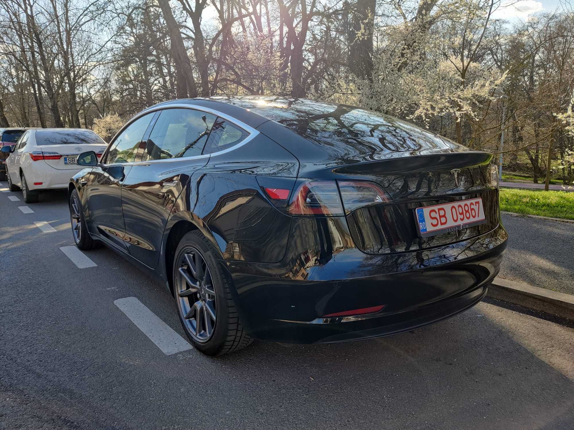 Tesla Model 3 Standard Range Plus stare ireproșabilă