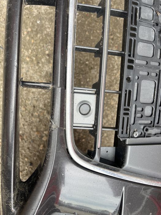 Bara fata audi a4b8 cu spalator far si senzori