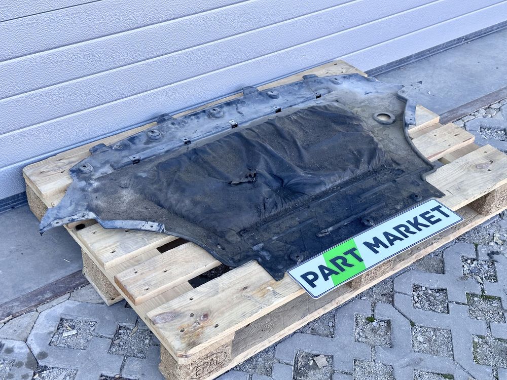 Кора под двигател AUDI Q5 SQ5 8R1863821B