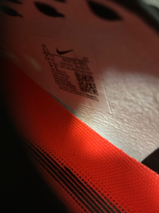 vând ghete de fotbal