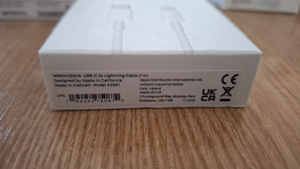 Cablu iPhone iPad original. Căști iPhone originale