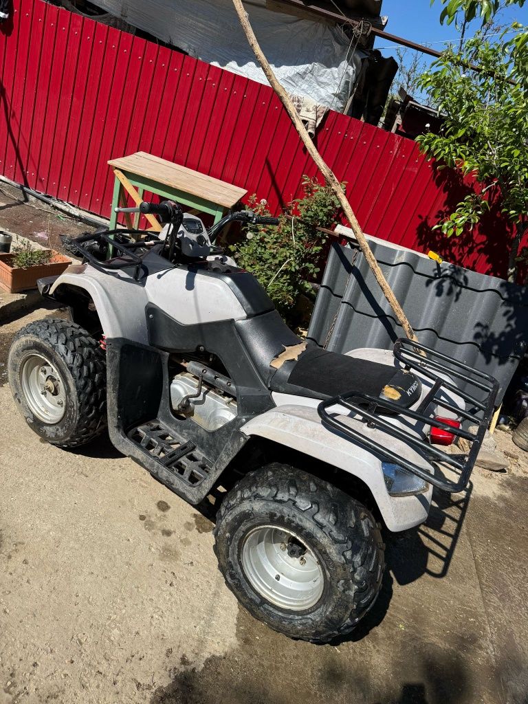 Vând urgent ATV Kymco