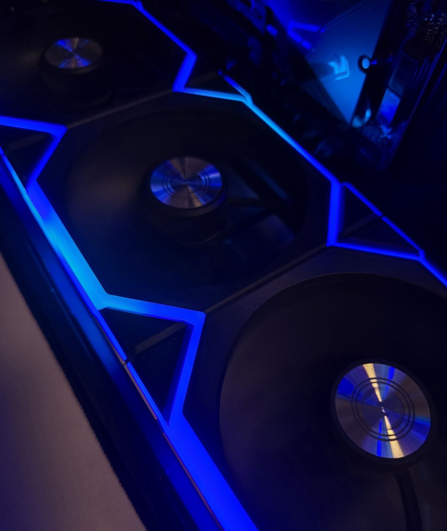 Lian Li Вентилатори UNI FAN SL120 Wireless