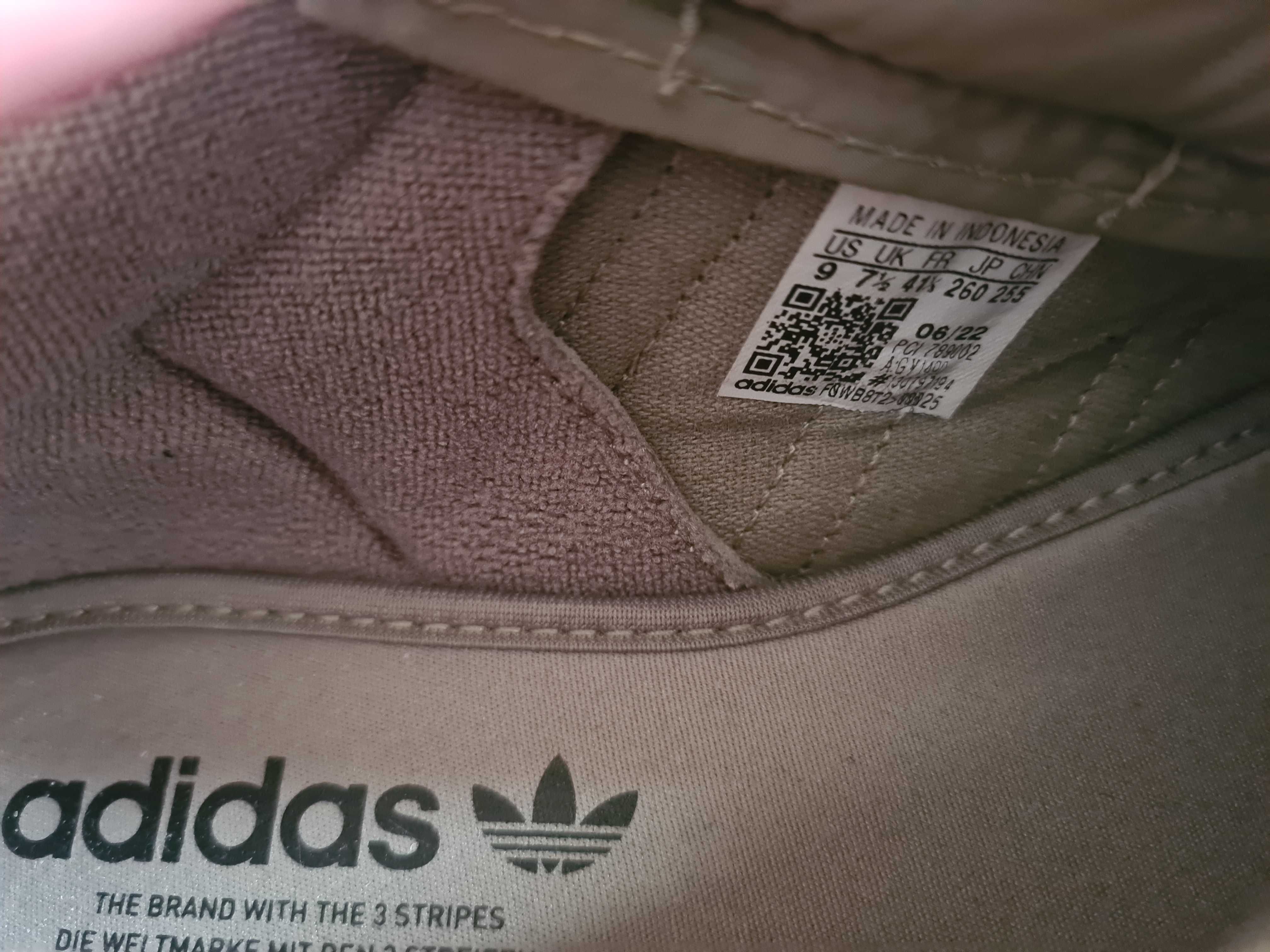 Лимитирани кецове Adidas Superstar Bonega X