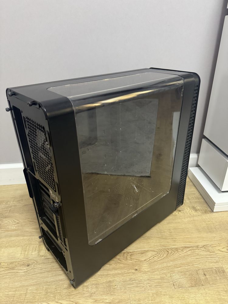 Корпус для компьютера Thermaltake view 28