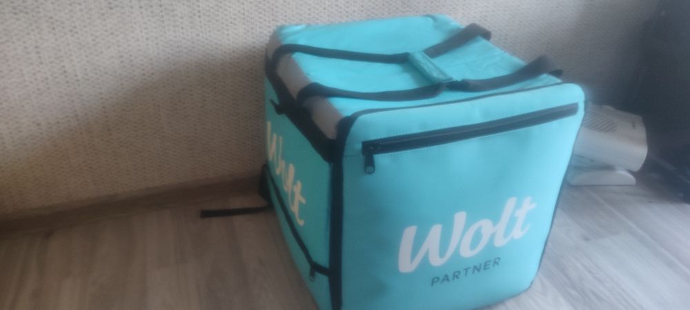 Курьерская сумка Wolt
