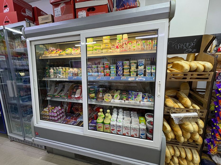Vitrina lactate/dulciuri etc
