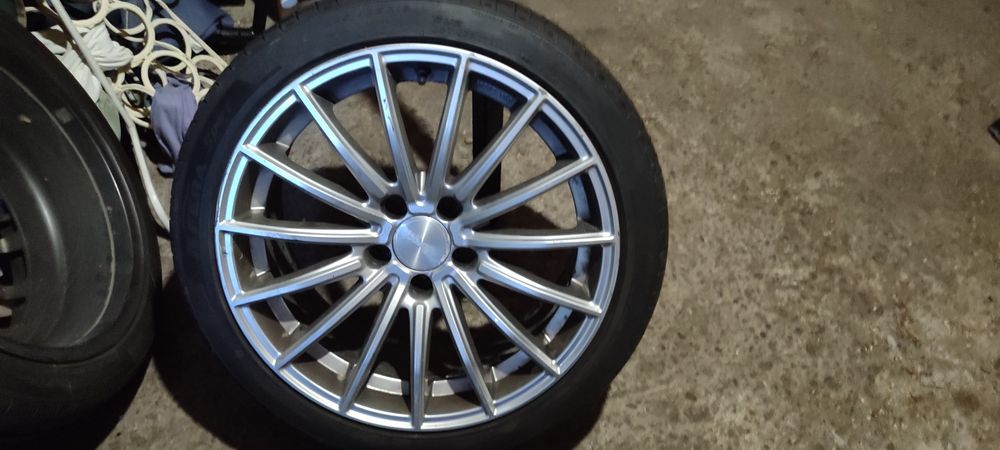 Jante aliaj R18 225/40 zr18