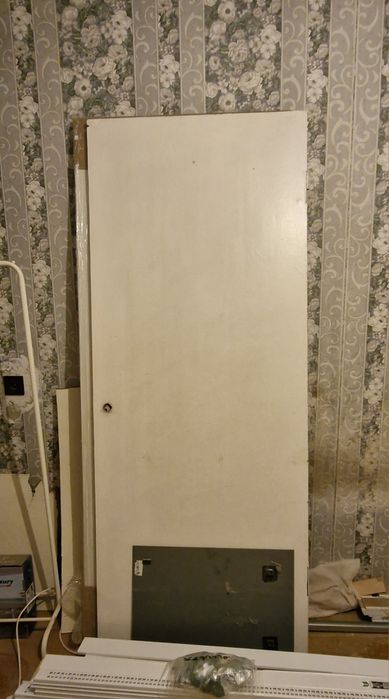 Отдам двери межкомнатные