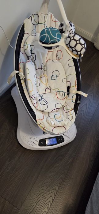 Balansoar 4moms pentru bebe