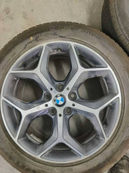 5x120 18R BMW оригинални джанти с зимни гуми 235 50 18