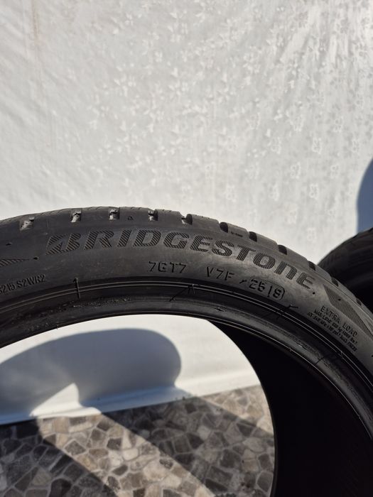 2бр 225 40 18 Bridgestone зимни RFT - 19г