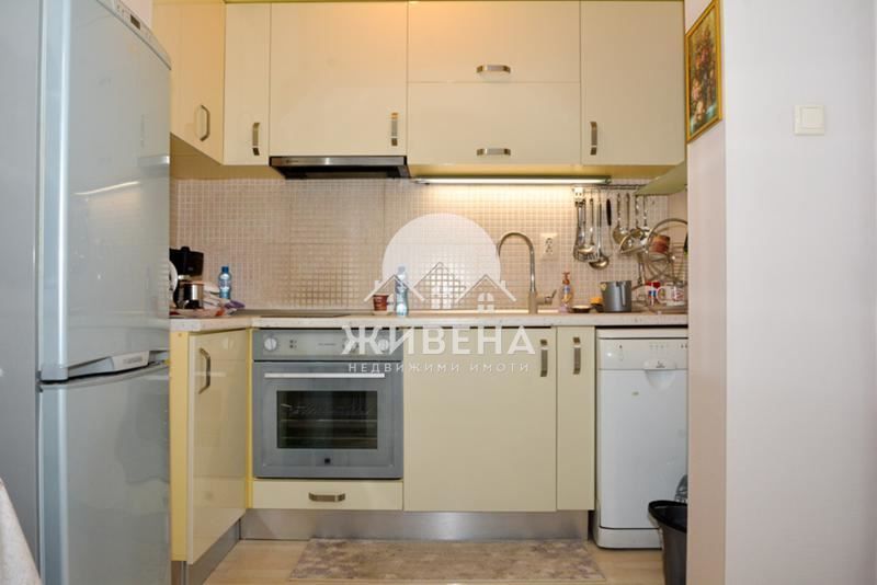 Продава се Четиристаен апартамент в Варна, ВИНС - 147 кв.м за 1939 €/кв.м - Снимка #4