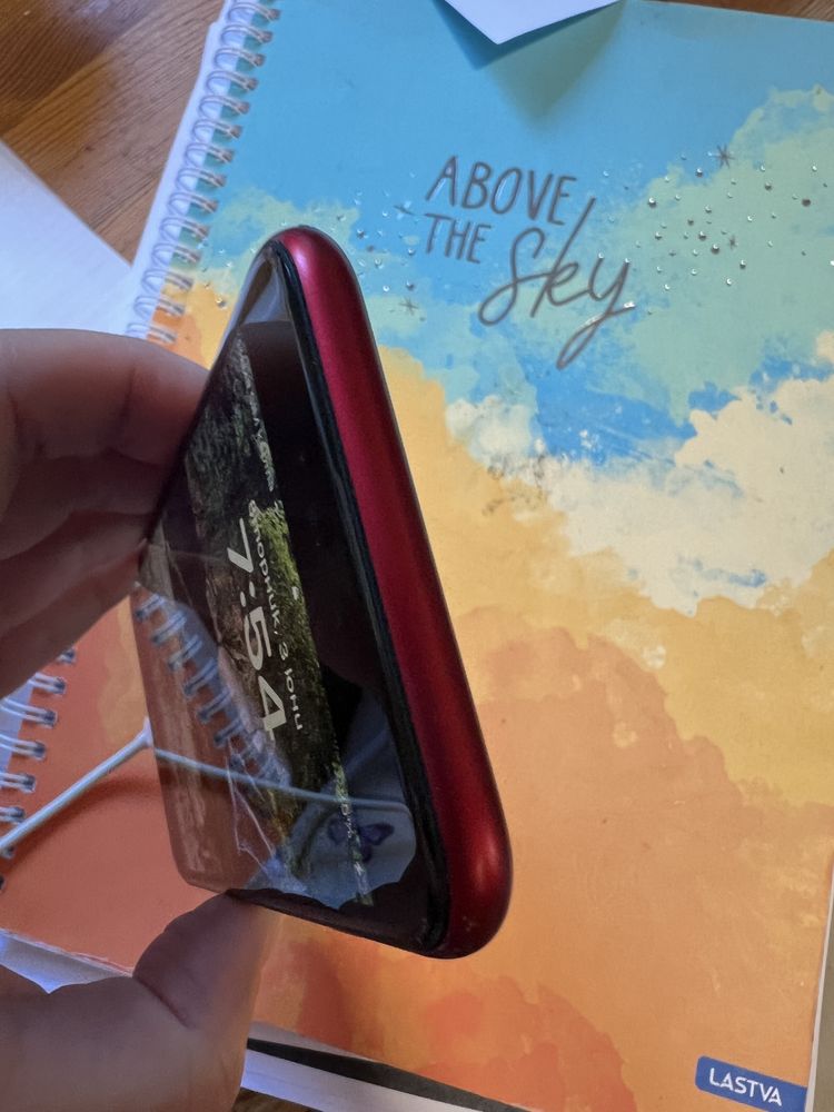 2 броя  iphone SE 2022