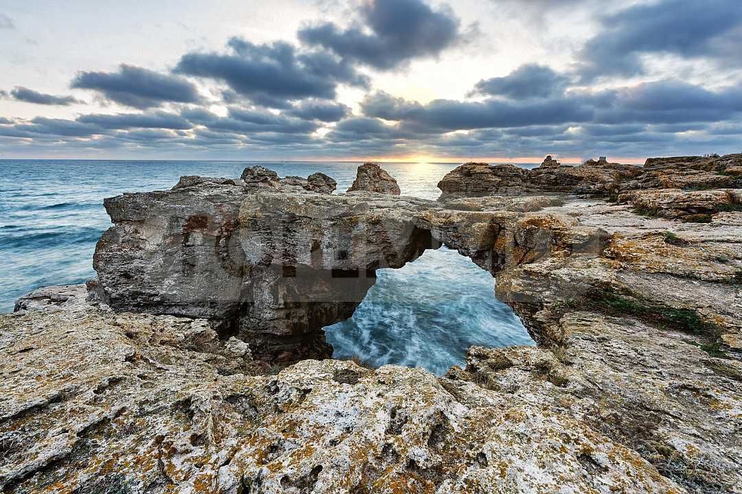 Просторен парцел с морска панорама