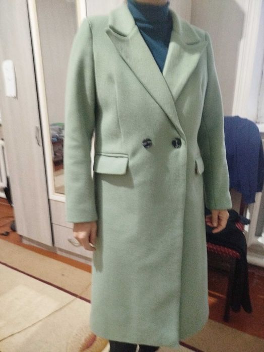 Пальто женское, 40 тыс, бу