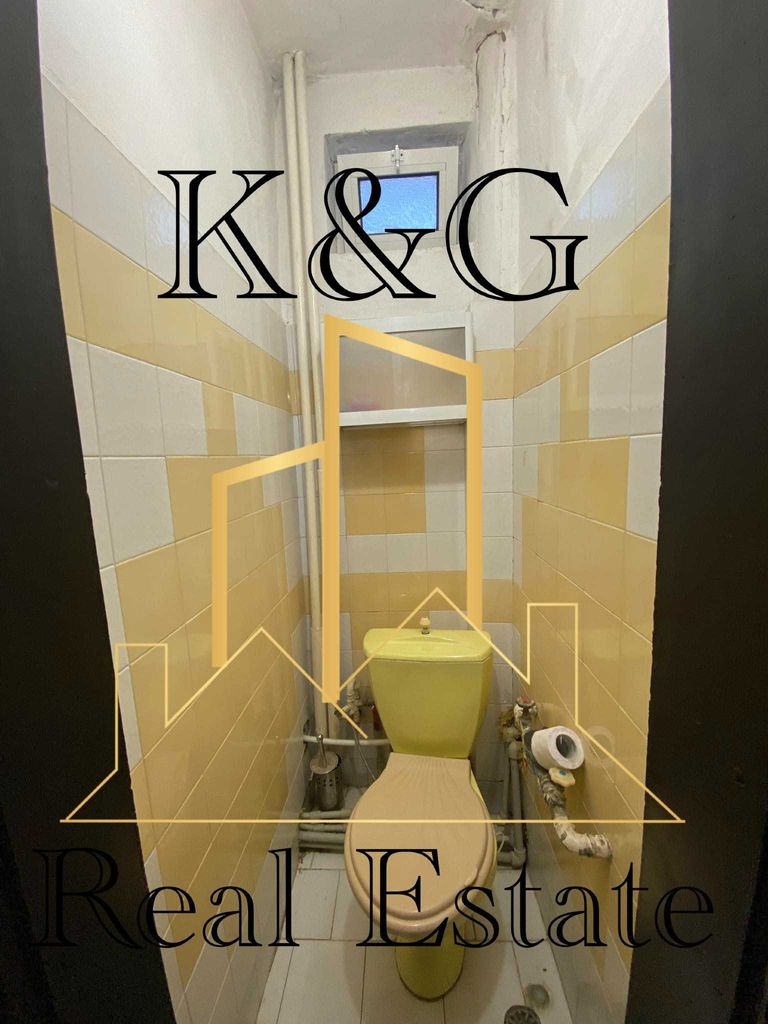 Продава се Тристаен апартамент в Разград, Варош - 98 кв.м за 1354 €/кв.м - Снимка #6