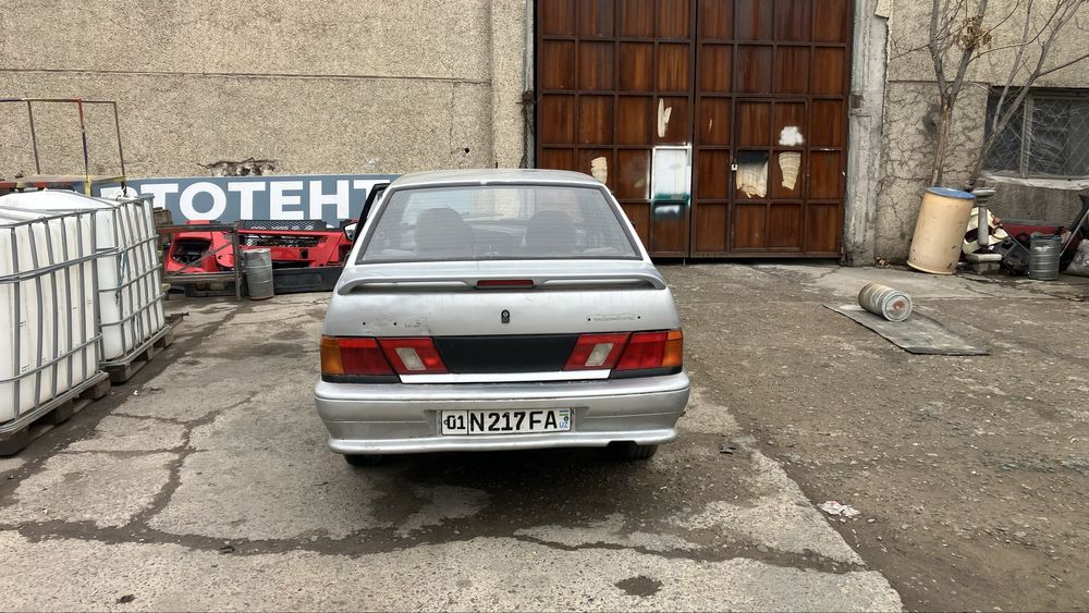 Продаю ваз лада 2115