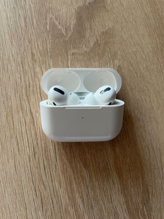 Продам airpods pro 1