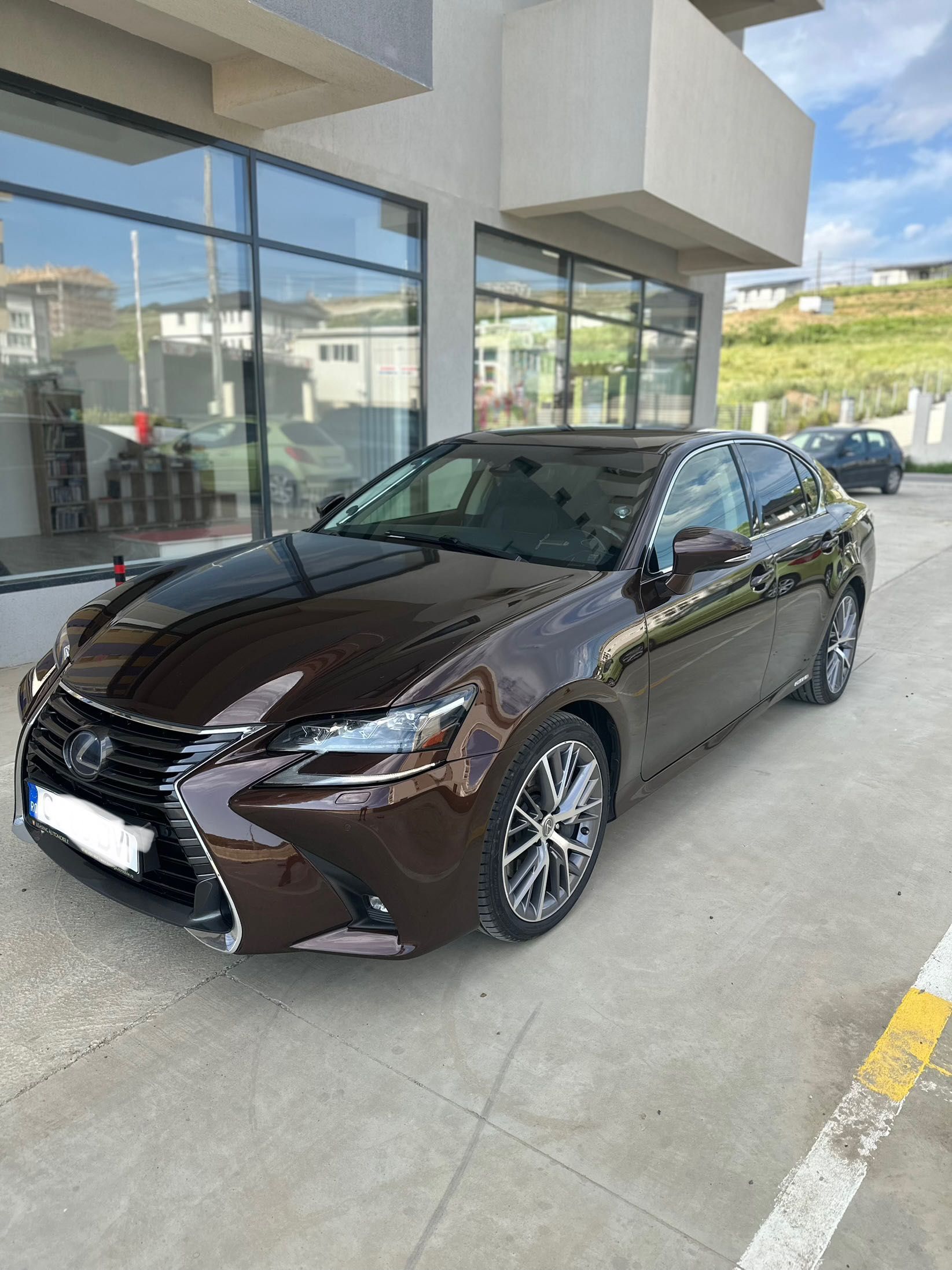 Vând Lexus gs300h