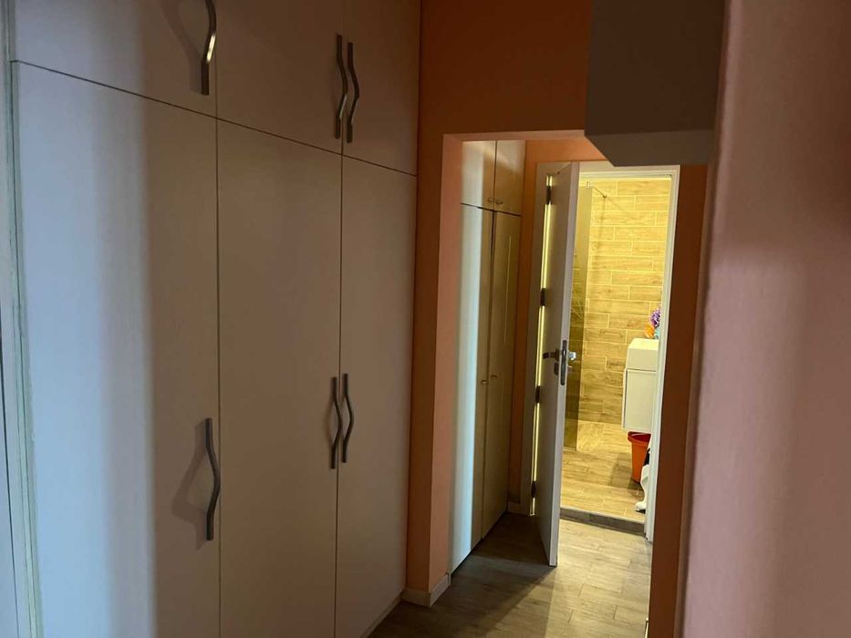 Дава се под наем Четиристаен апартамент в София, Банишора - 80 кв.м за 765 € - Снимка #4