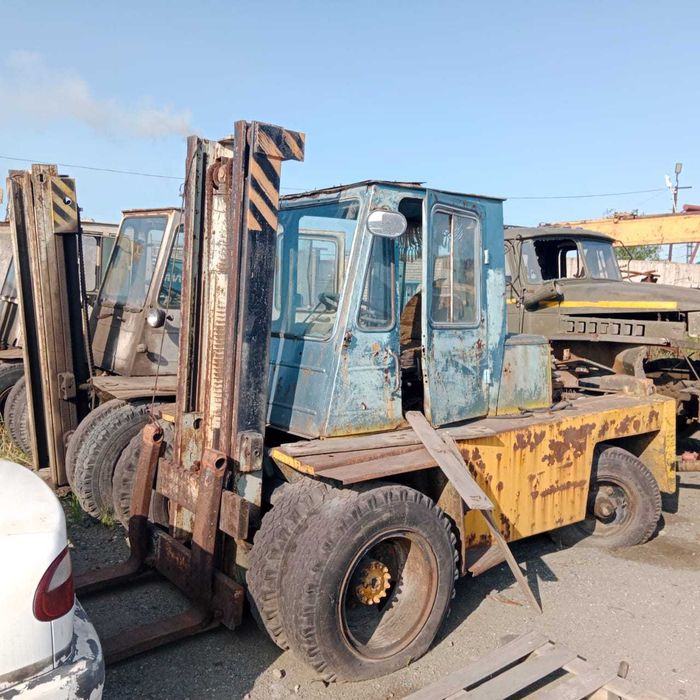 Продам кару на автозапчасти