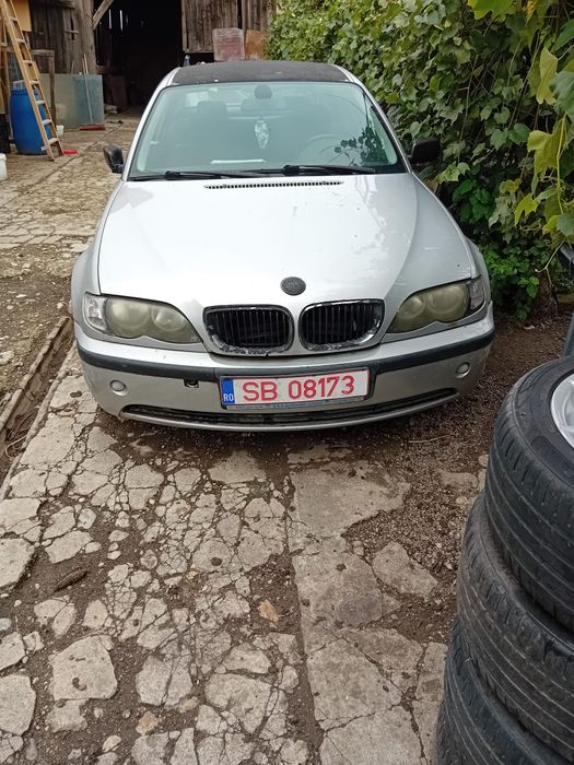 Vand BMW E46 am scos de 2 ori numere rosi sa mai poate scote o data