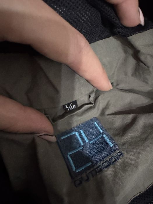 Ски екип от 2 части мн хубав удобен и топли