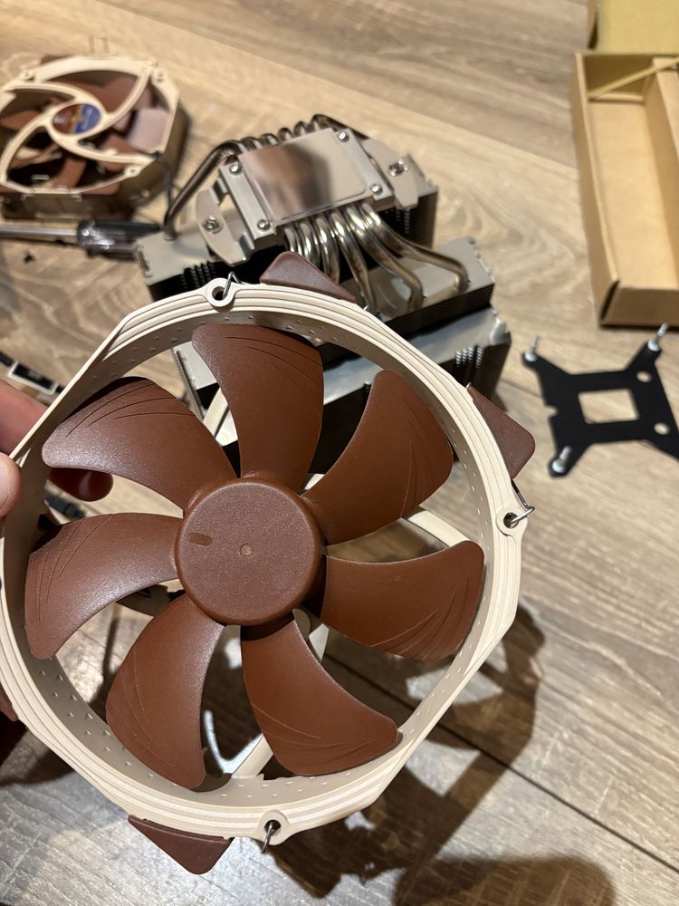 Noctua nh d 15 folosit 2 sapt