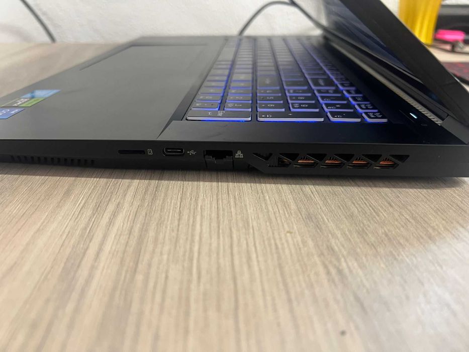 Laptop Gaming Gigabyte G7 KF – i5 12500H / RTX 4060 / 16GB / 144Hz