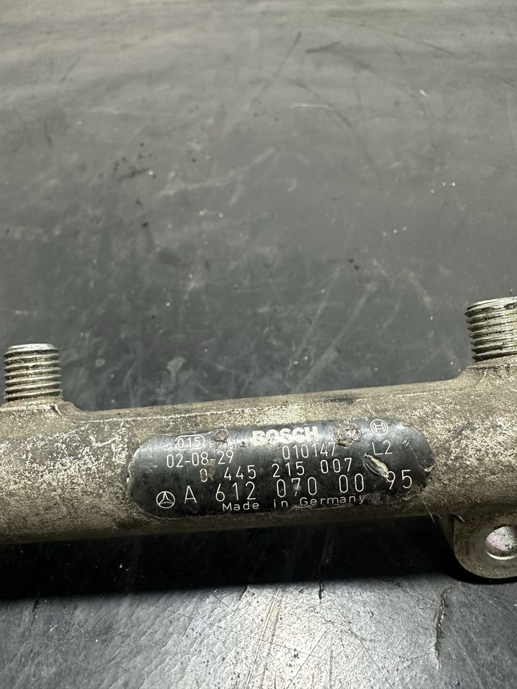 Rampa injectoare Mercedes Sprinter 316 CDI 2.7 CDI ML270 A6120700095