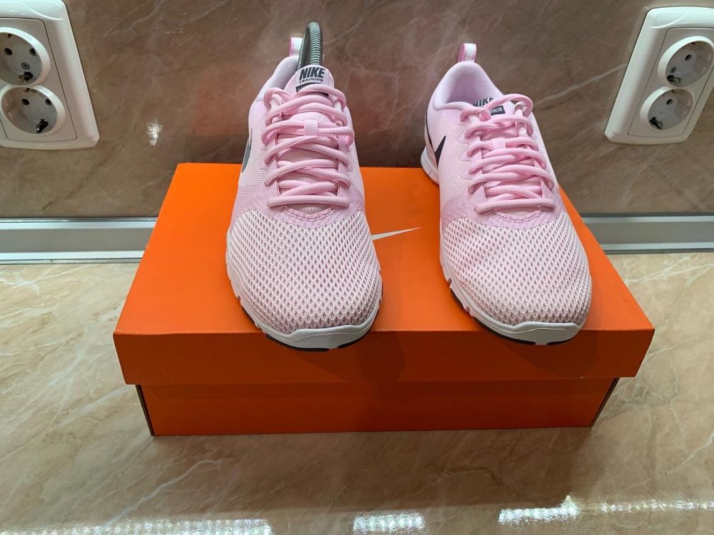 Nike Flex номер 38,5