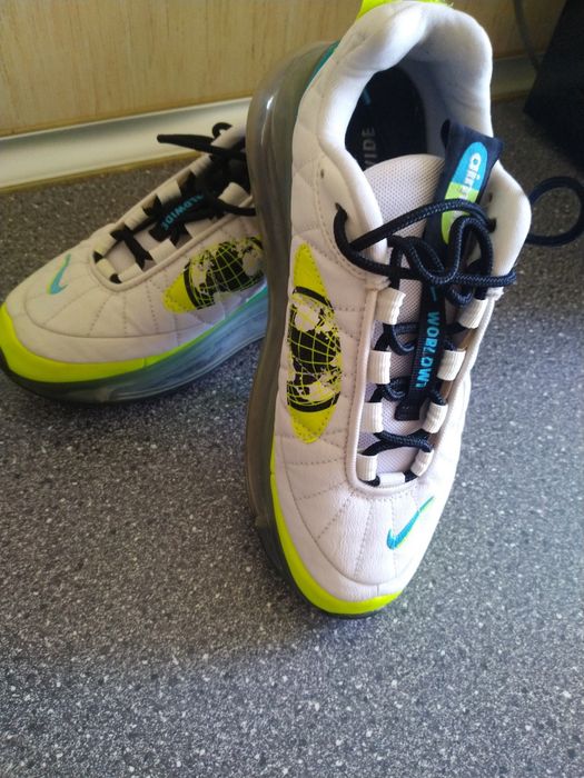 Adidași Nike Air Max 720
