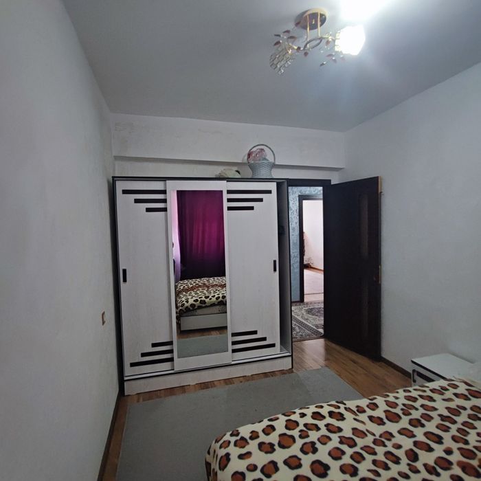 Sergeli-5A da 3 xona Jihozlari bilan Srochna Oilaga Arendaga Beriladi.