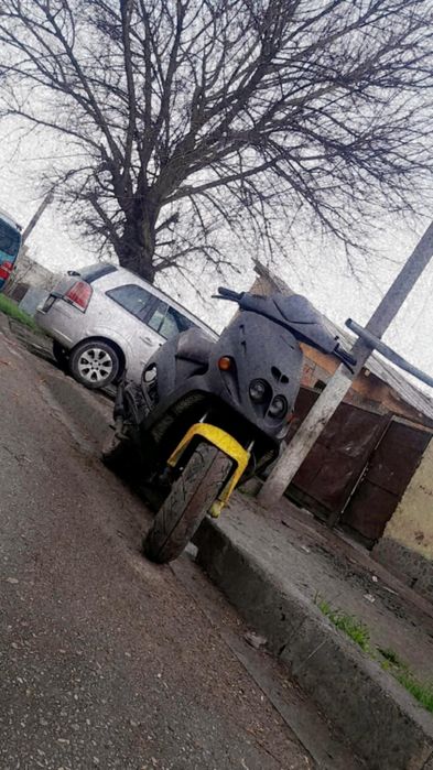 Vând sau schimb.