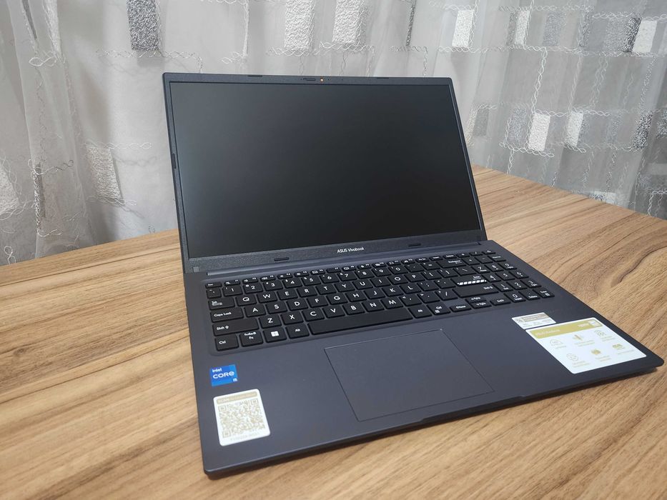 Asus Vivobook i5-12GEN/RAM 8/M.2 512/15.6