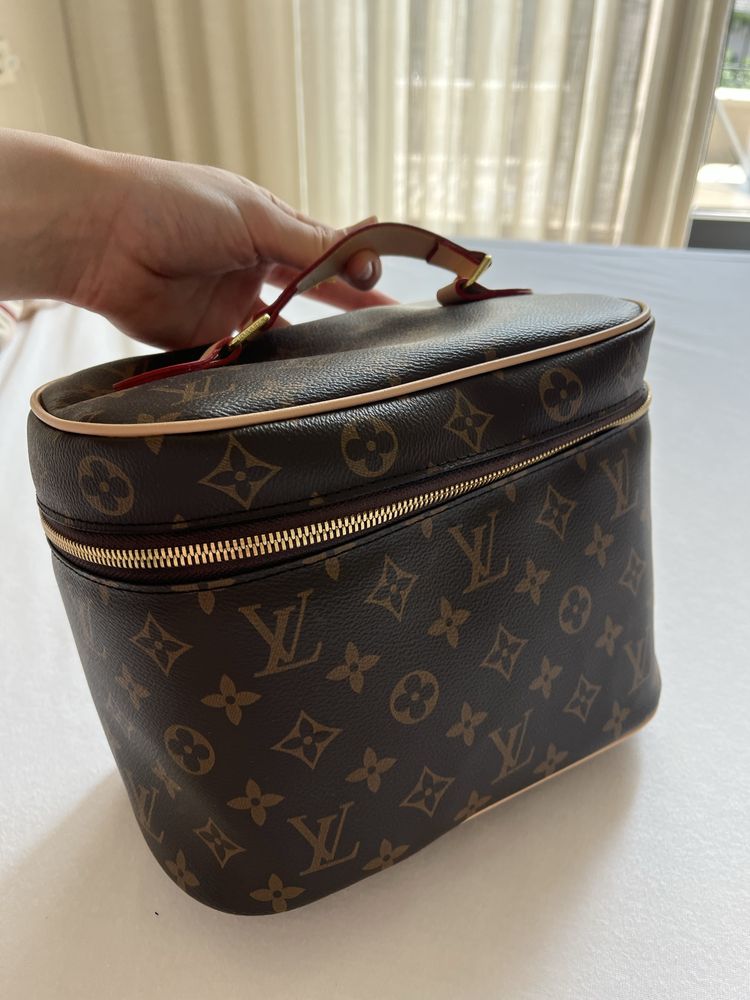 НАМАЛЕНИЕ! Louis vuitton чанта за грим