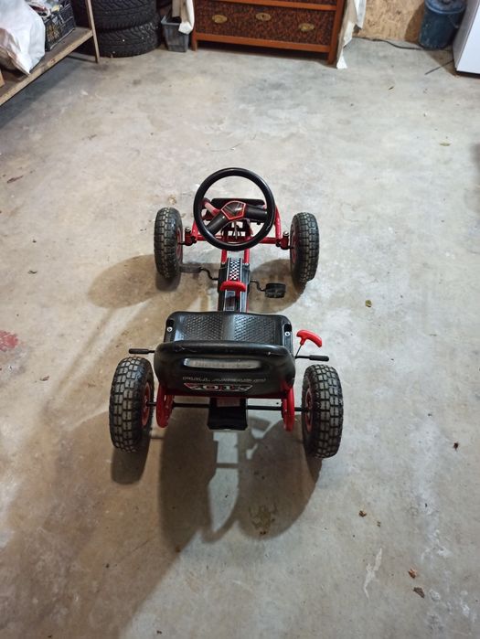 Картинг с педали и регулируема седалка vidaXL червен

Очак