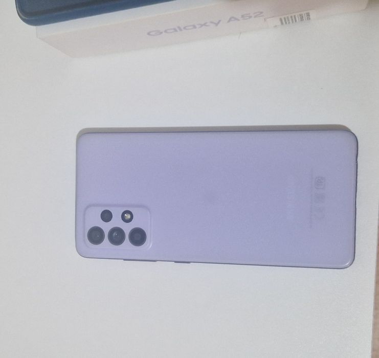 SAMSUNG Galaxy A52
