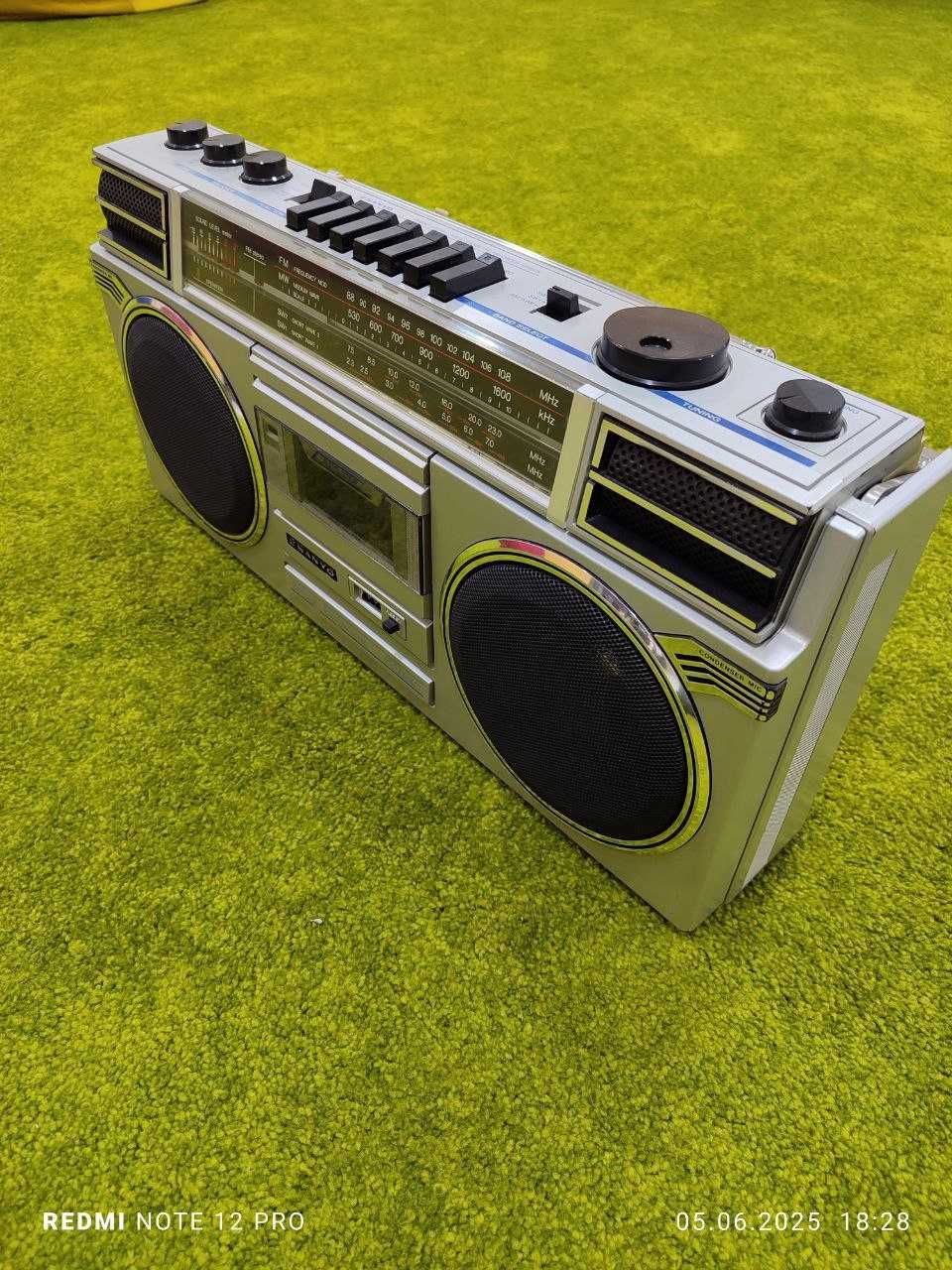 Sanyo  M  9927 k