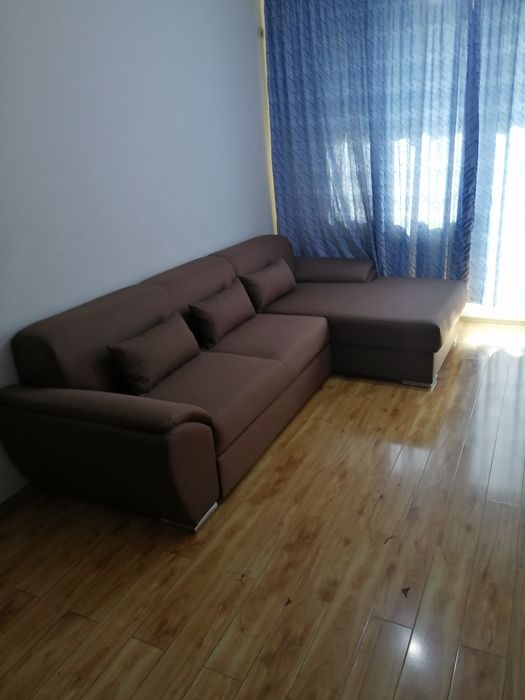Tapiter reparații