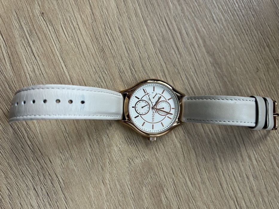 Часовник Fossil Jacqueline