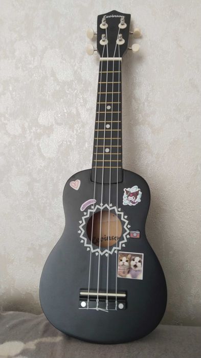 Продам укулеле сопрано - отличное состояние