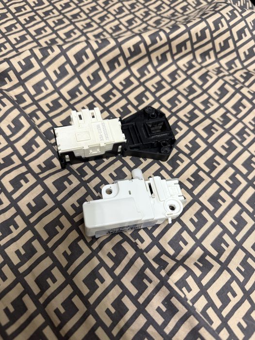 Замок на стиральную машину Samsung