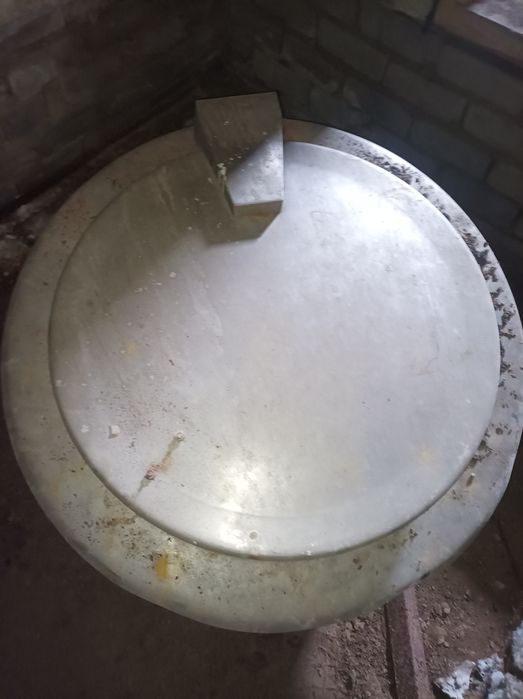 Продам пищевой нержавеющий бак от полевой кухни