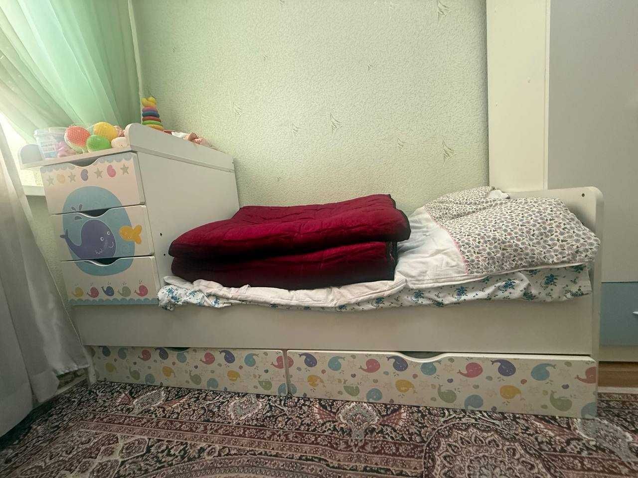 Продаётся детский многофункциональный кровать и шкаф