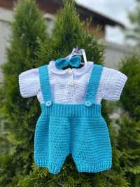 Costum crosetat cu cravata bebe botez, 0-6 luni, calitate excelenta