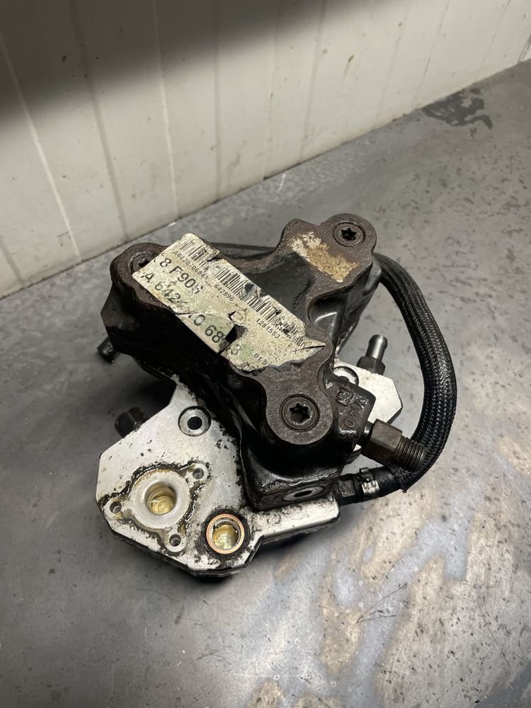 Pompa injectie inalte Mercedes Sprinter 3.0 euro 5 om642